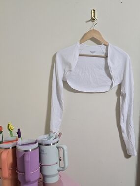 Athleta White Transcend Shrug